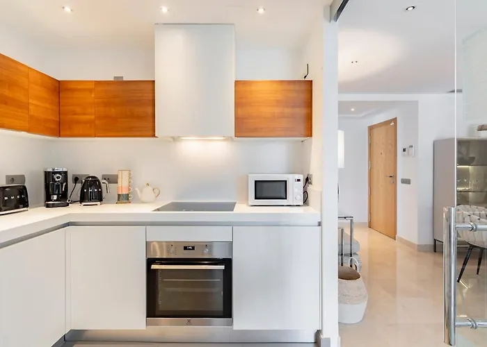 Modern 2 Bed In Marbella-san Pedro Apartamento *